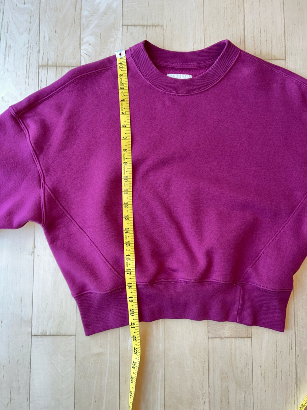 Abercrombie & Fitch “Soft AF Collection” Cropped Sweatshirt in Burgundy Size XS - Picture 9 of 16